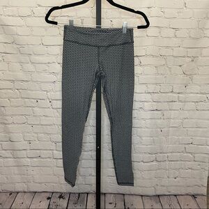 Ivviva Black and White Printed Leggings